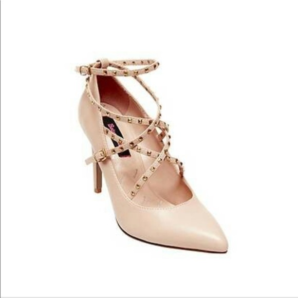 nude studded pumps